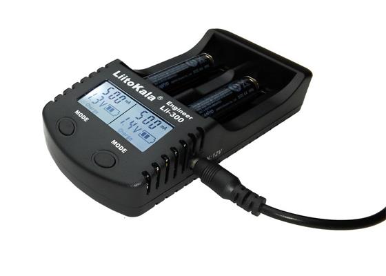 Lii300 LCD 3.7V/1.2V Battery Charger With Screen 5V 1A